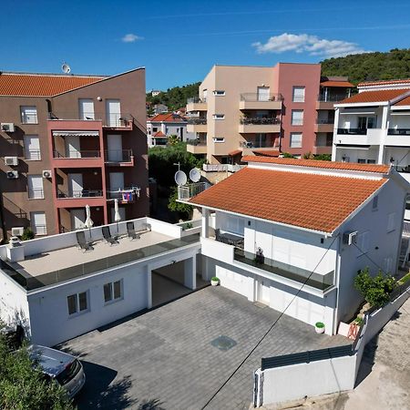 Apartmani- Lastro Τρογκίρ Εξωτερικό φωτογραφία