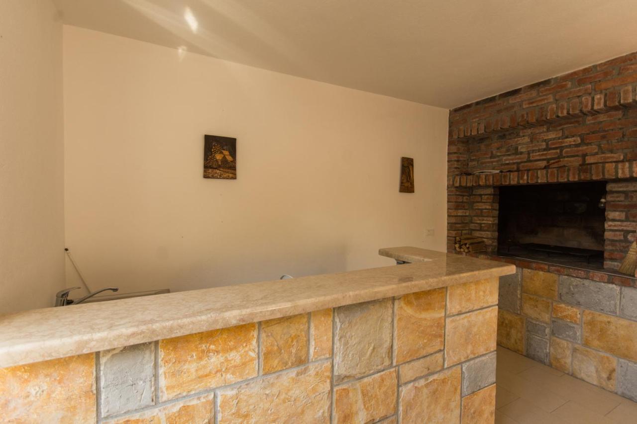 Apartmani- Lastro Τρογκίρ Εξωτερικό φωτογραφία