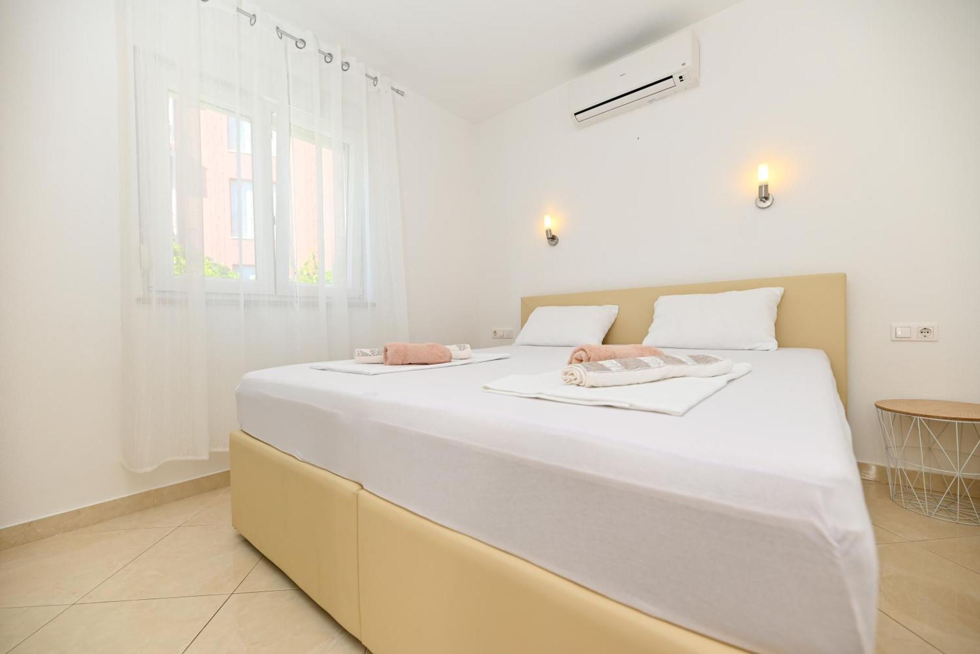 Apartmani- Lastro Τρογκίρ Εξωτερικό φωτογραφία