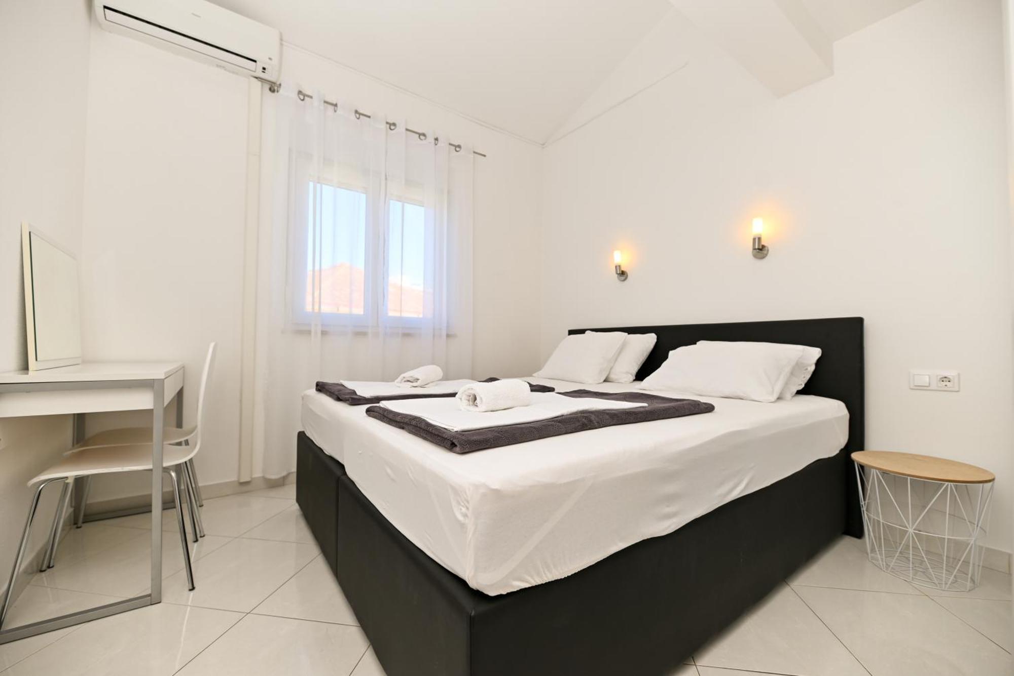 Apartmani- Lastro Τρογκίρ Εξωτερικό φωτογραφία