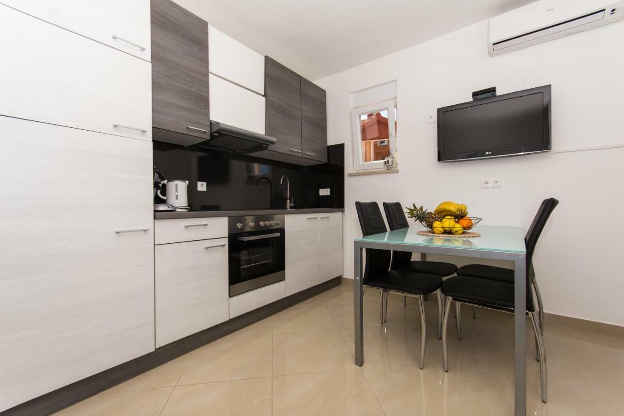 Apartmani- Lastro Τρογκίρ Εξωτερικό φωτογραφία
